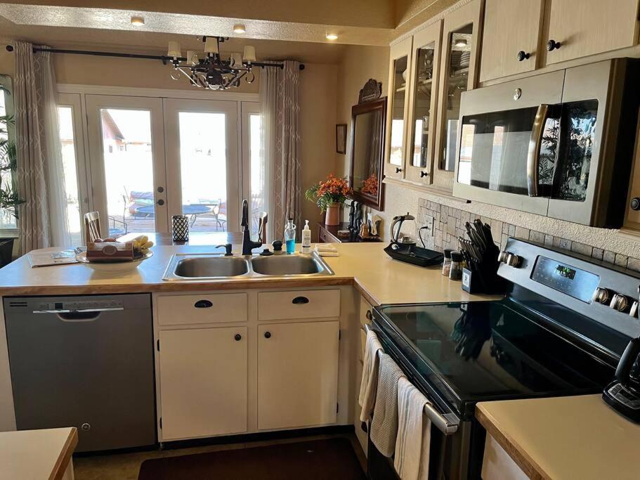 Hill'S Hummingbird Haven Llc 21442827 Villa Sierra Vista Exterior foto