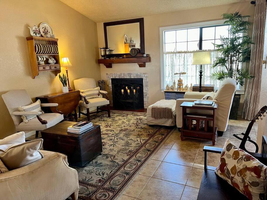 Hill'S Hummingbird Haven Llc 21442827 Villa Sierra Vista Exterior foto